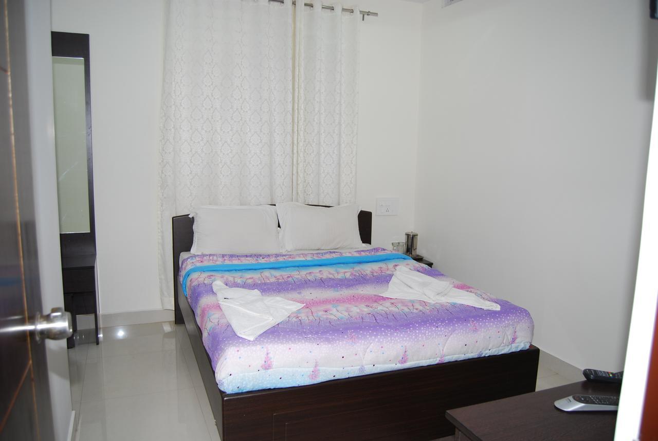 Hotel Pratham Residency Mysore Exterior foto