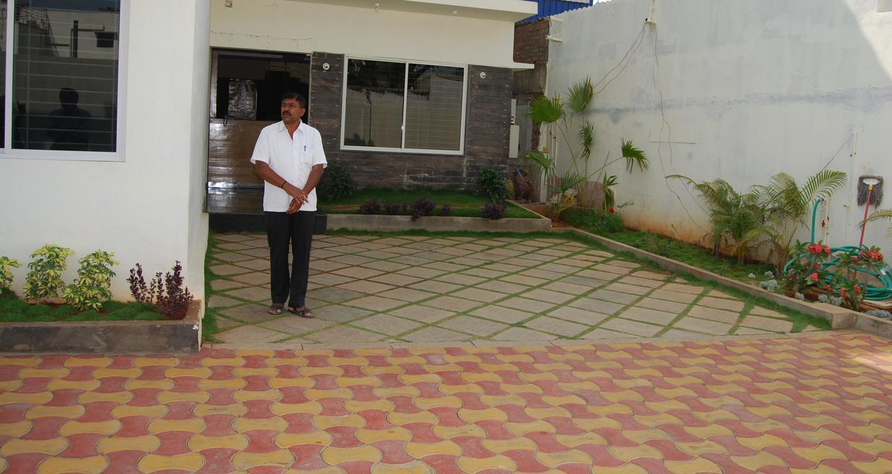 Hotel Pratham Residency Mysore Exterior foto